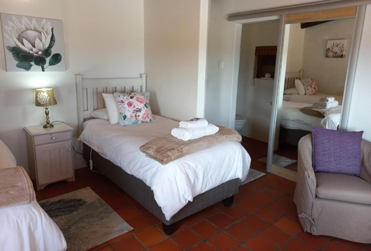 Abalone Guesthouse จาค็อบส์เบย์ ภายนอก รูปภาพ