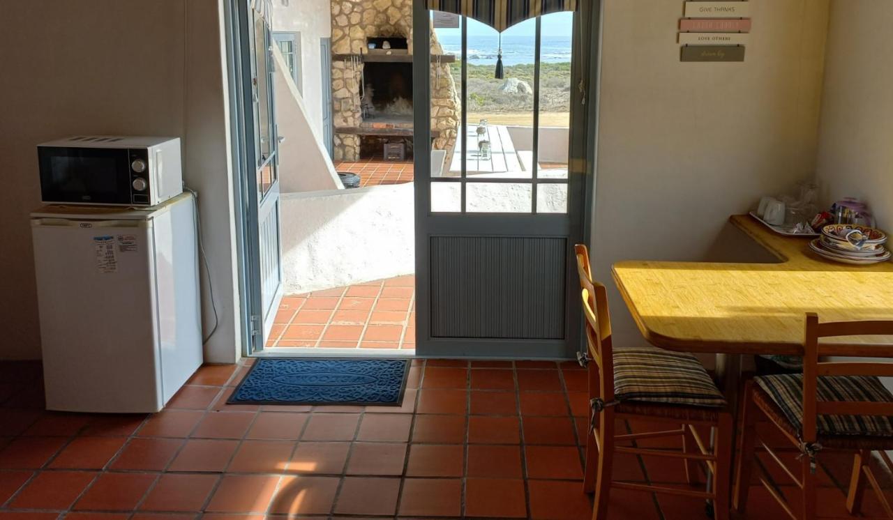 Abalone Guesthouse จาค็อบส์เบย์ ภายนอก รูปภาพ