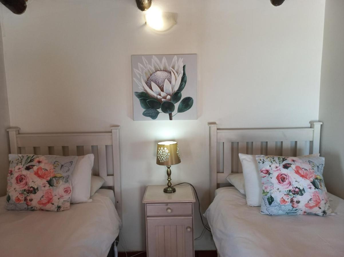 Abalone Guesthouse จาค็อบส์เบย์ ภายนอก รูปภาพ