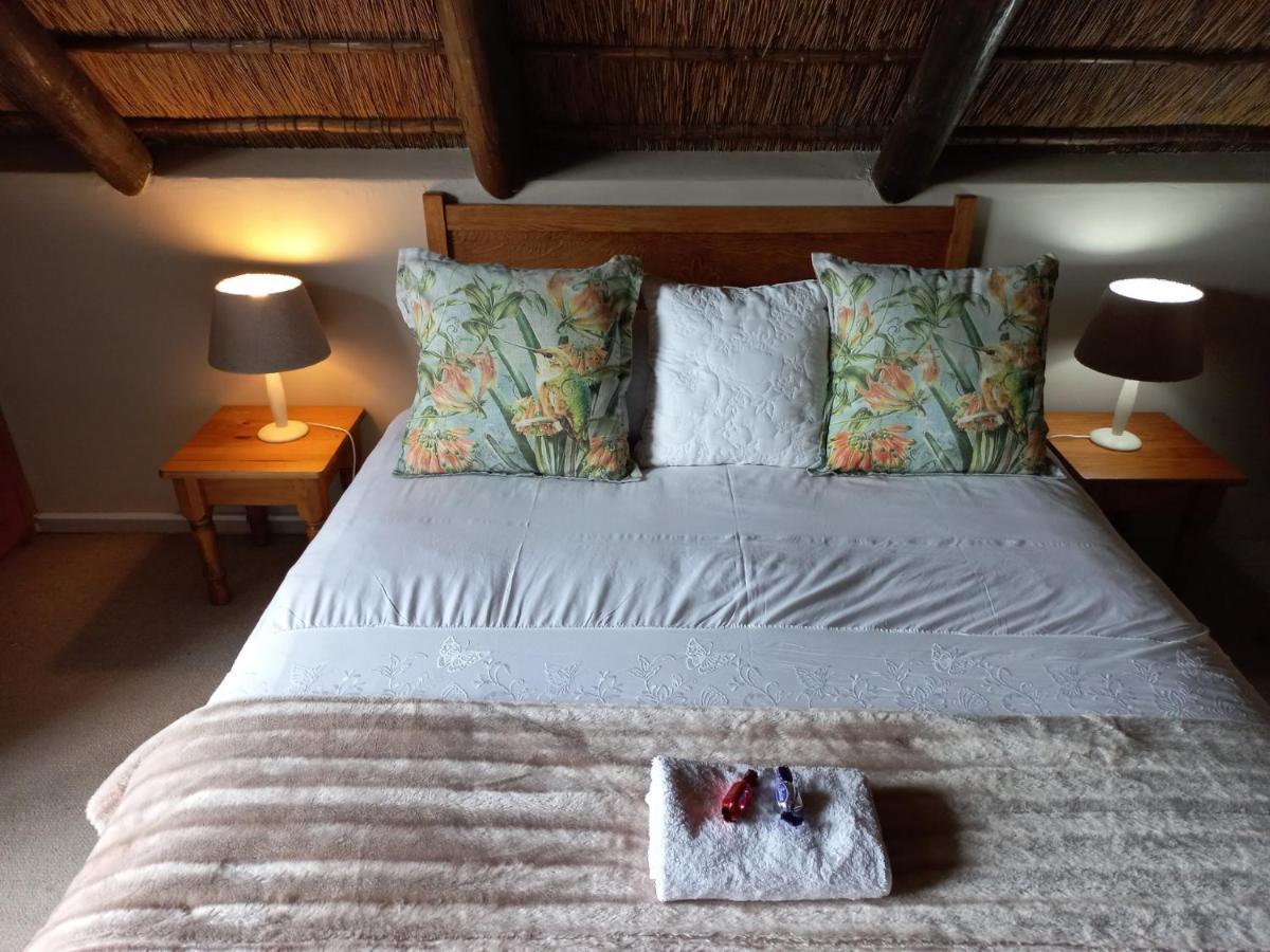 Abalone Guesthouse จาค็อบส์เบย์ ภายนอก รูปภาพ